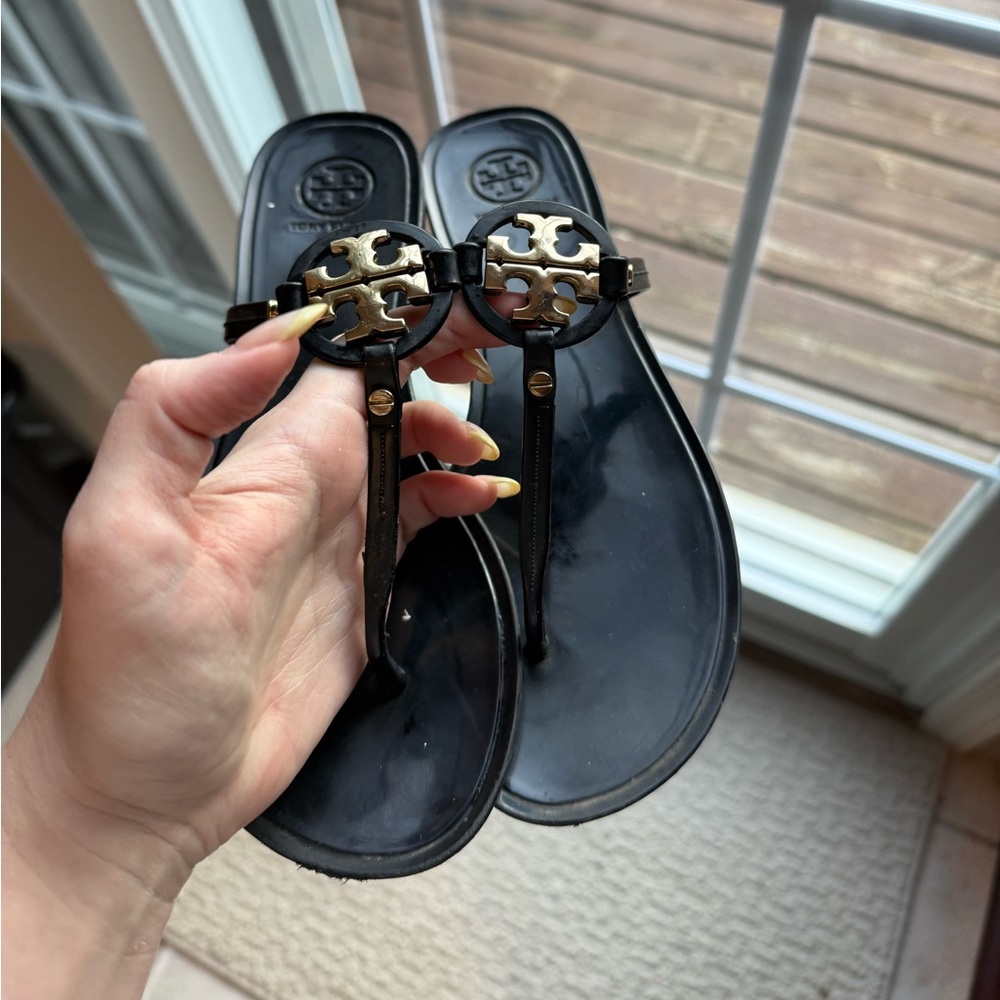 VERY USED Tory Burch Black and Gold Thong Sandals